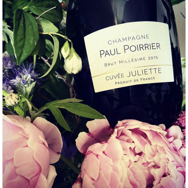 Juliette s'entoure de pivoines